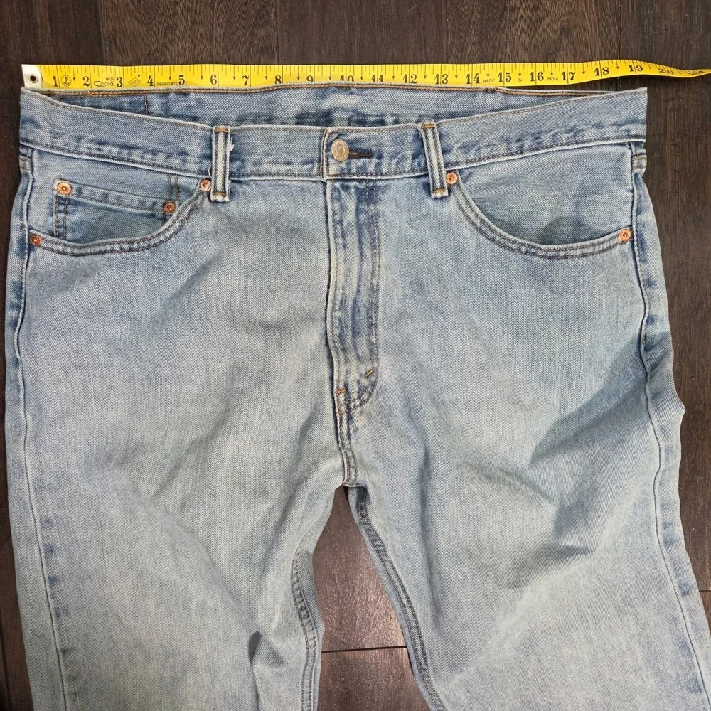 Levis 505 Jeans Mens 38x29 Blue Light Wash High Rise Missing Leather Patch